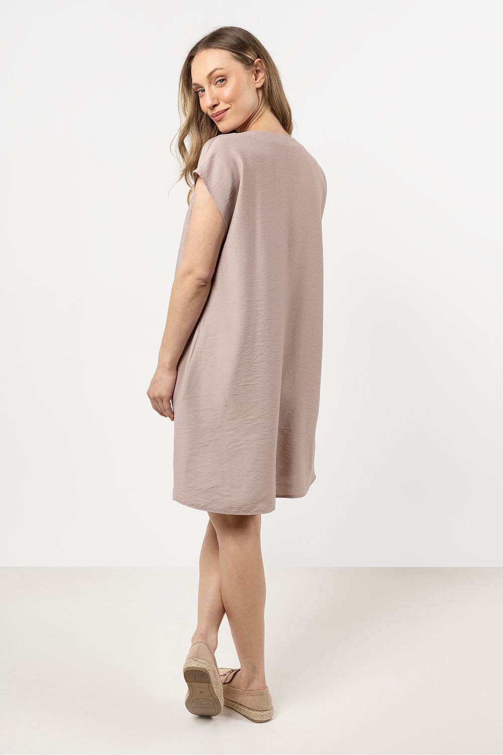 Robe de jour model 212243 awama