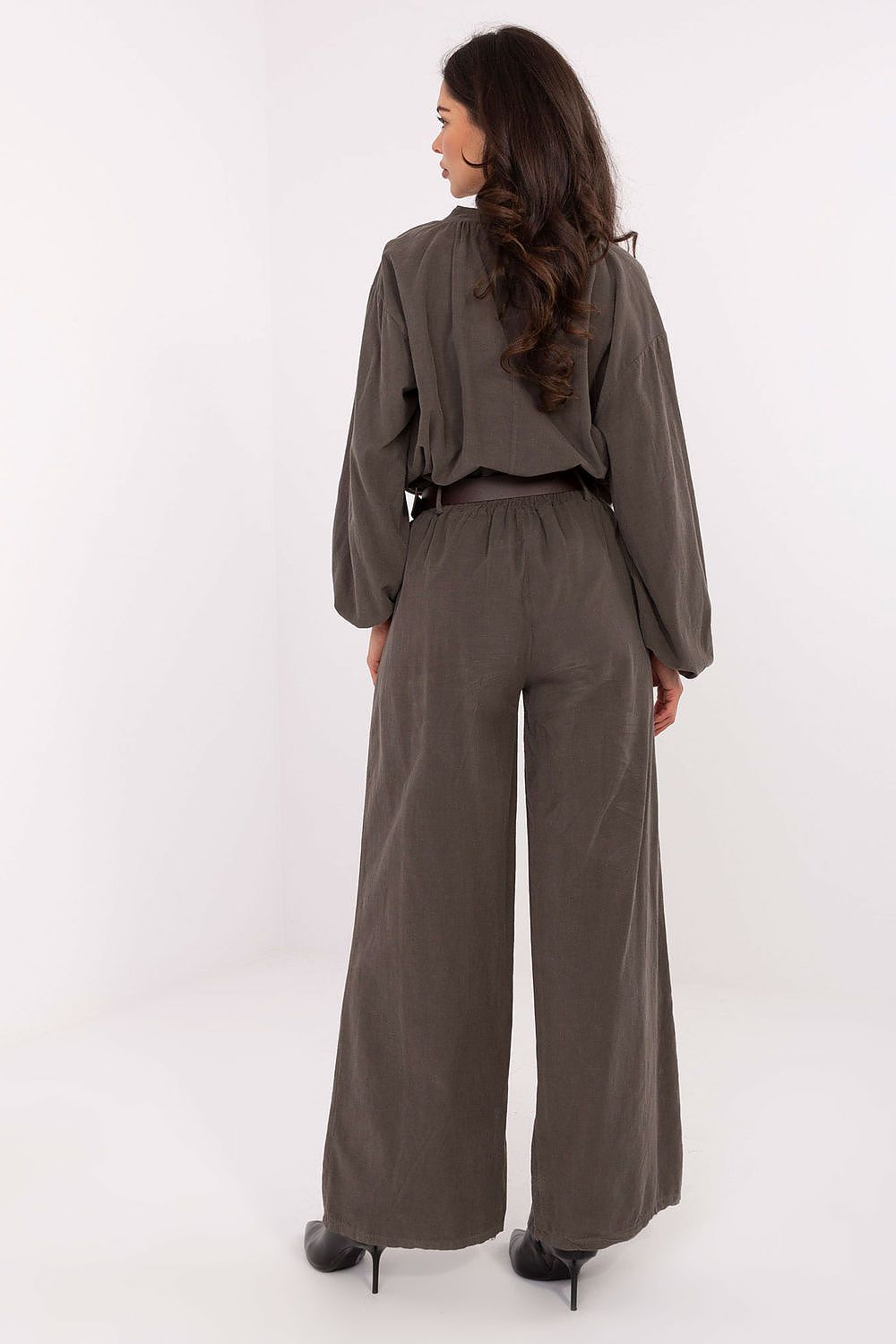Pantalon en velours côtelé model 220286 Italy Moda