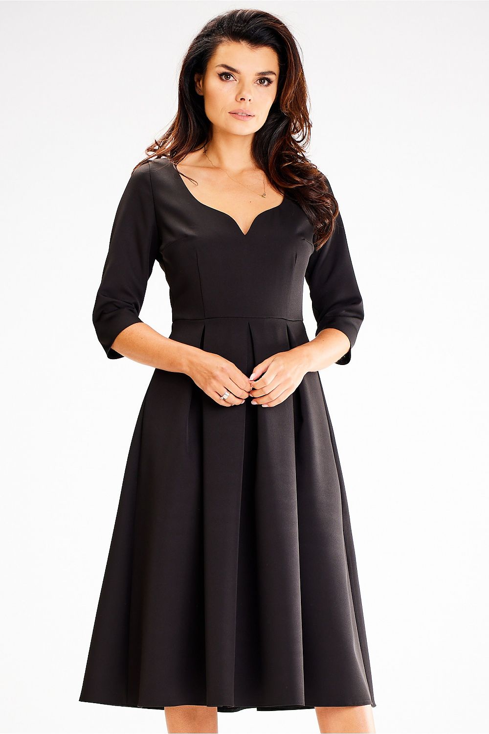  Robe de jour model 187169 awama 