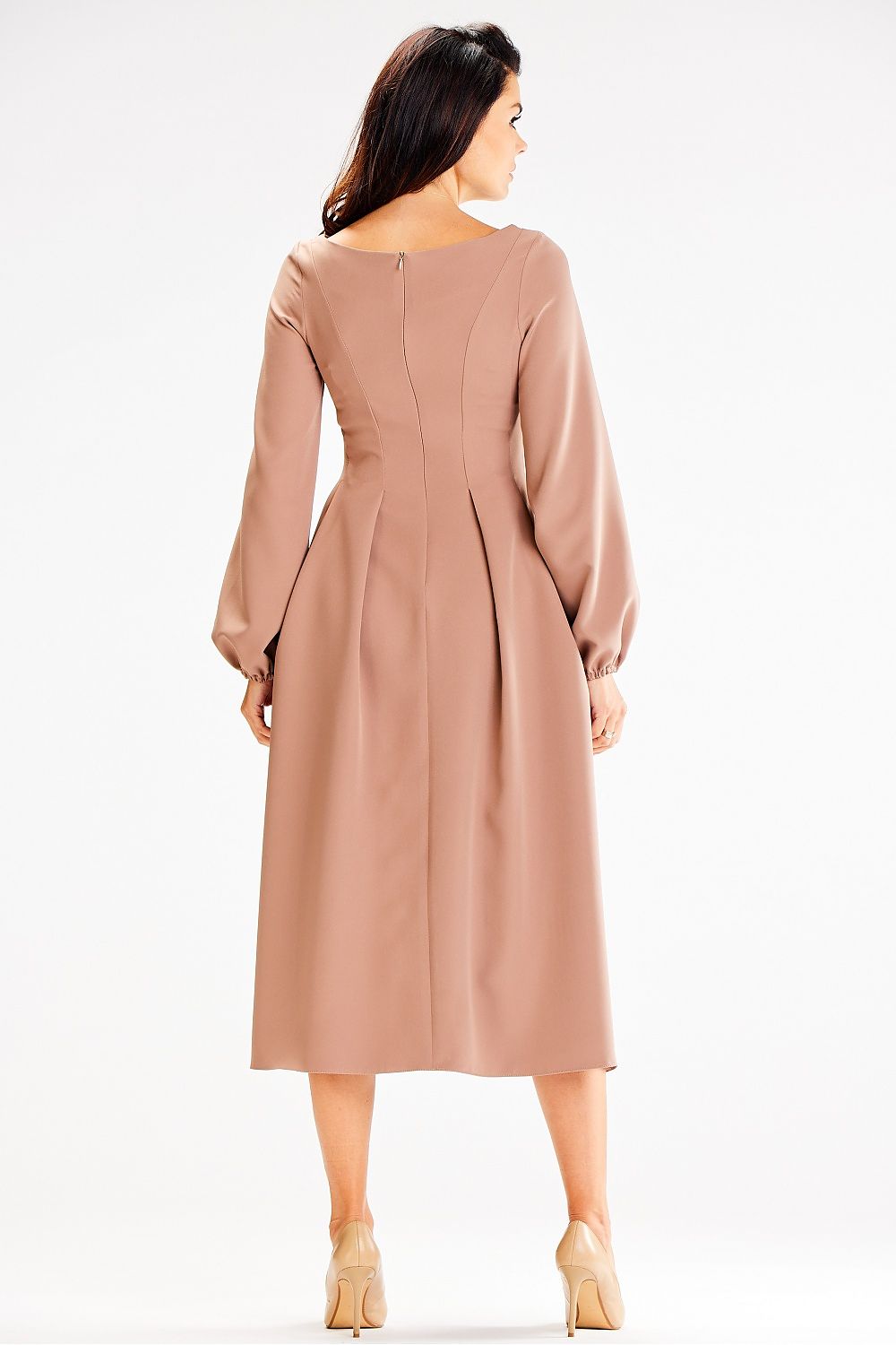  Robe de jour model 187177 awama 