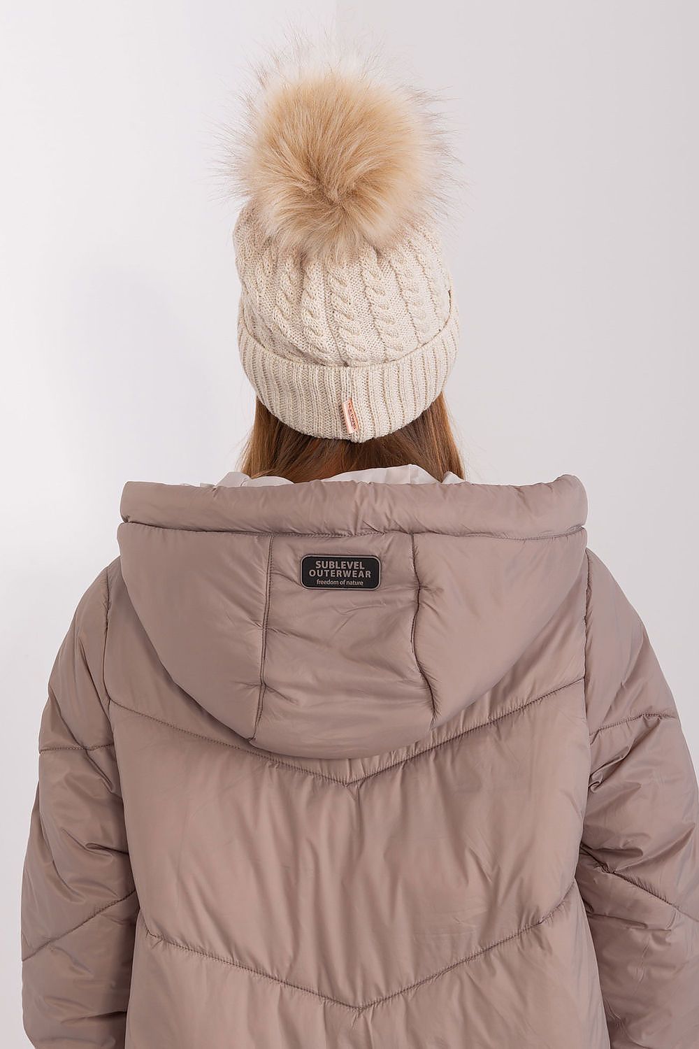  Bonnet model 187438 Rue Paris 