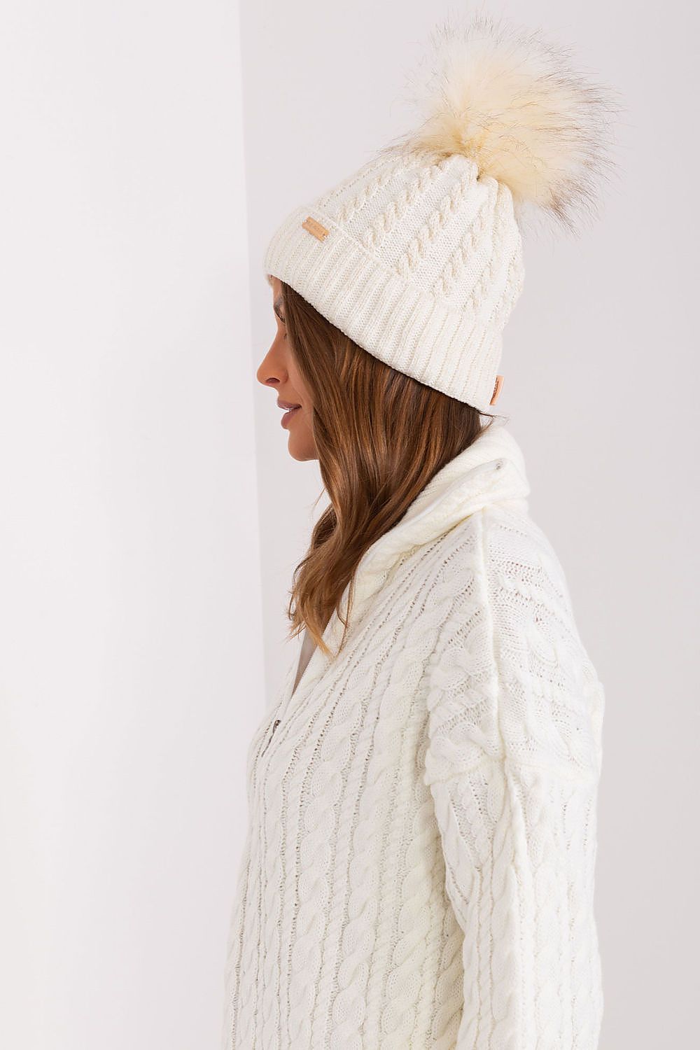  Bonnet model 187439 Rue Paris 