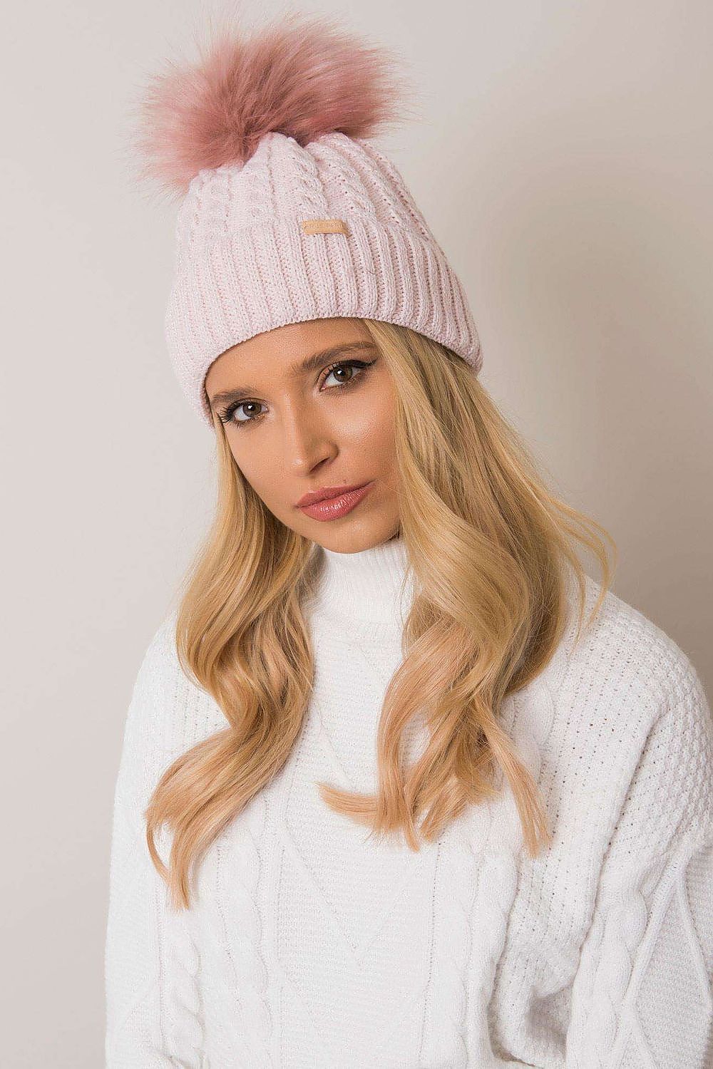  Bonnet model 187441 Rue Paris 