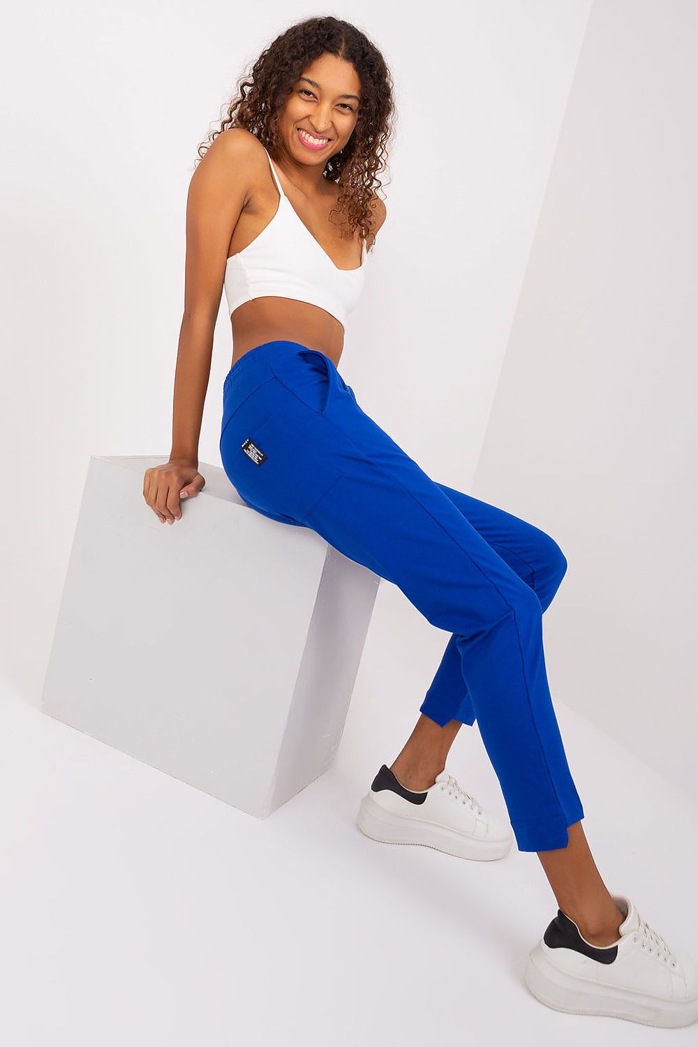  Pantalon survêtement model 191226 Relevance 