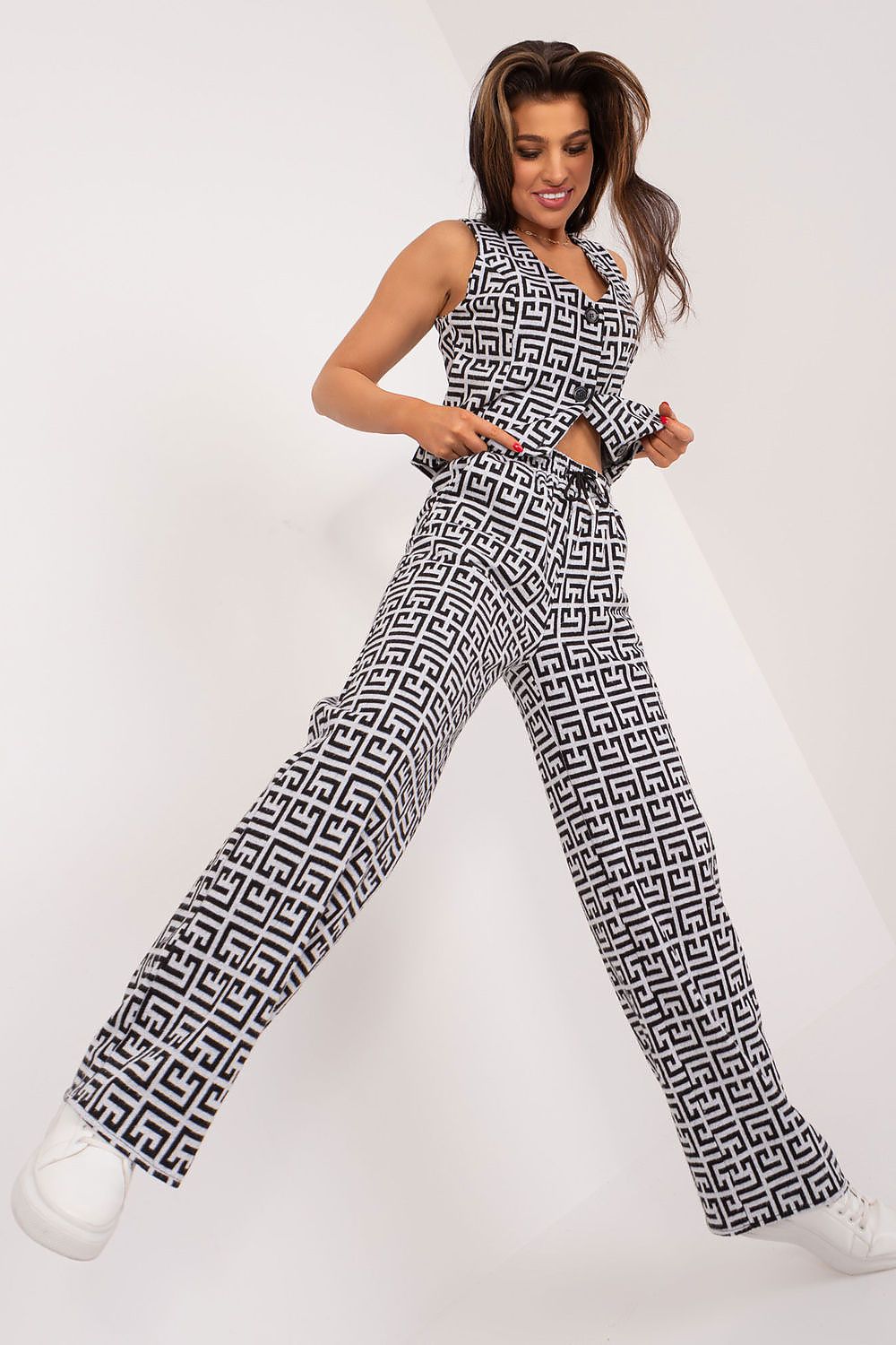  Pantalon femme model 192508 Lakerta 