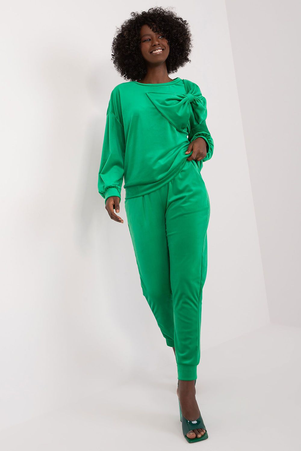  L`ensemble model 193019 Italy Moda 
