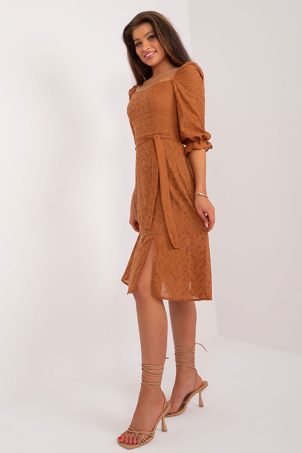  Robe de jour model 195785 Lakerta 