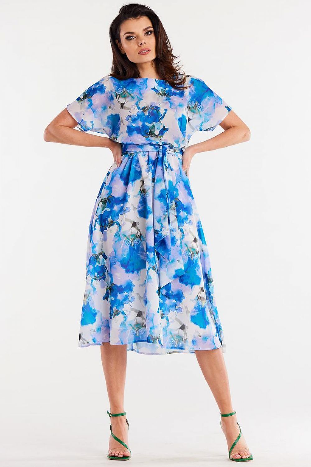  Robe de jour model 196705 awama 