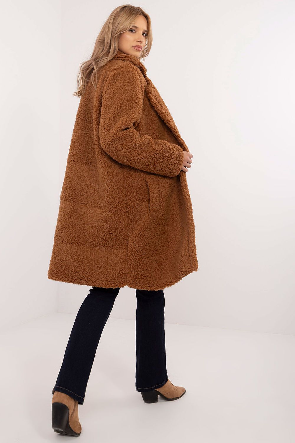  Manteau model 203740 Italy Moda 