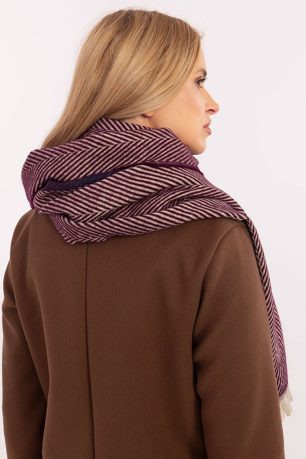  Châle model 206037 AT 