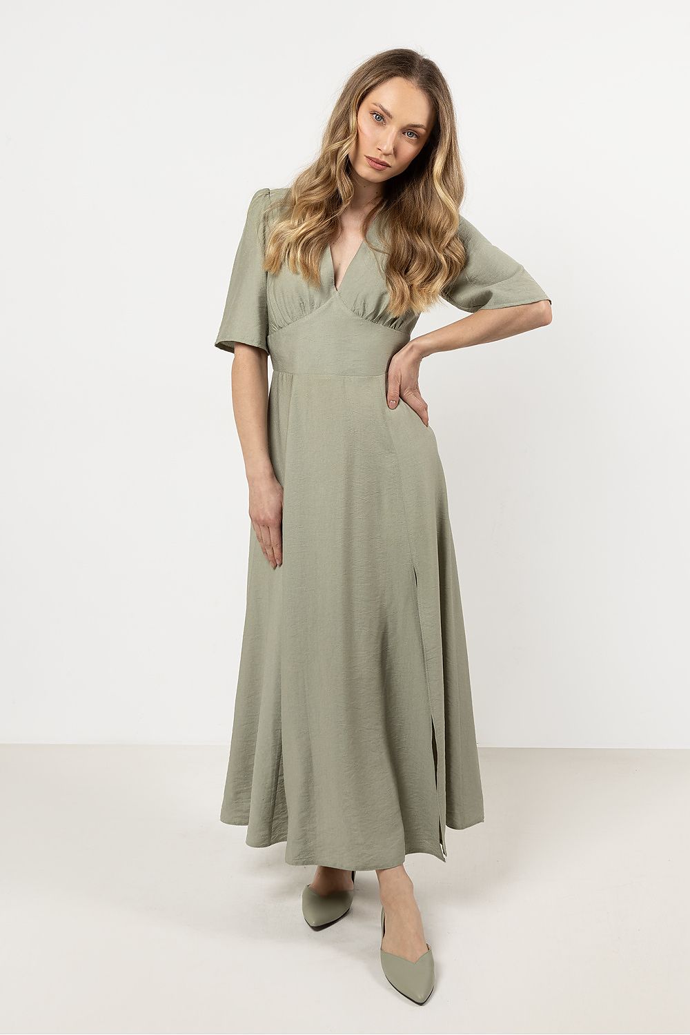  Robe de jour model 212213 awama 