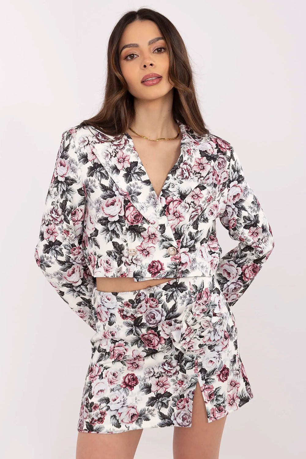  L`ensemble model 212279 Italy Moda 