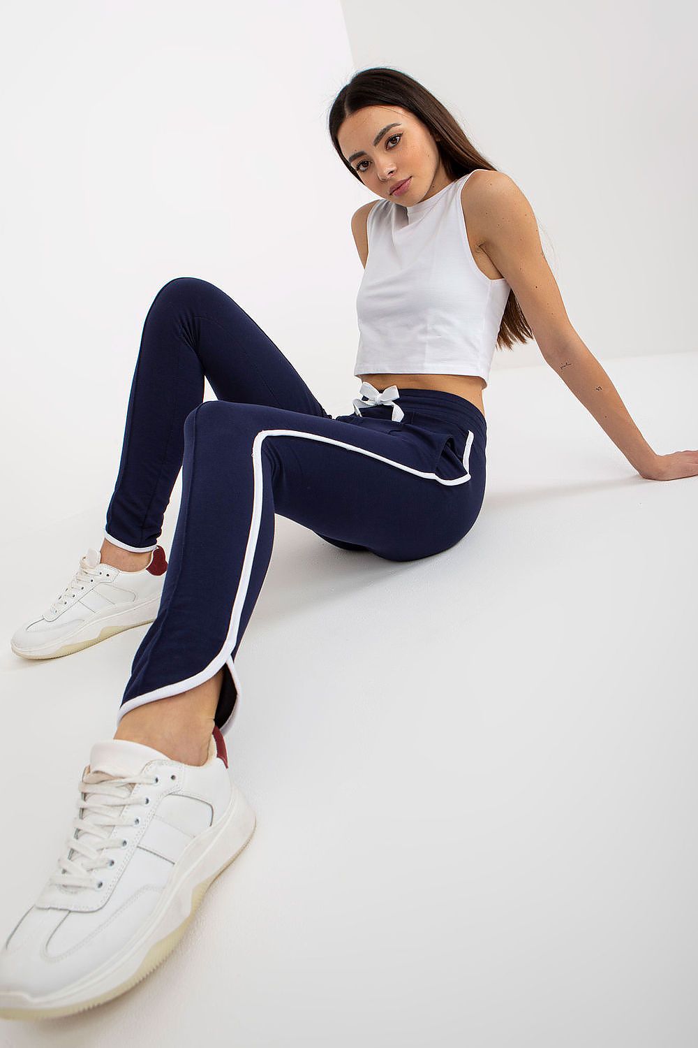  Pantalon survêtement model 214459 Rue Paris 