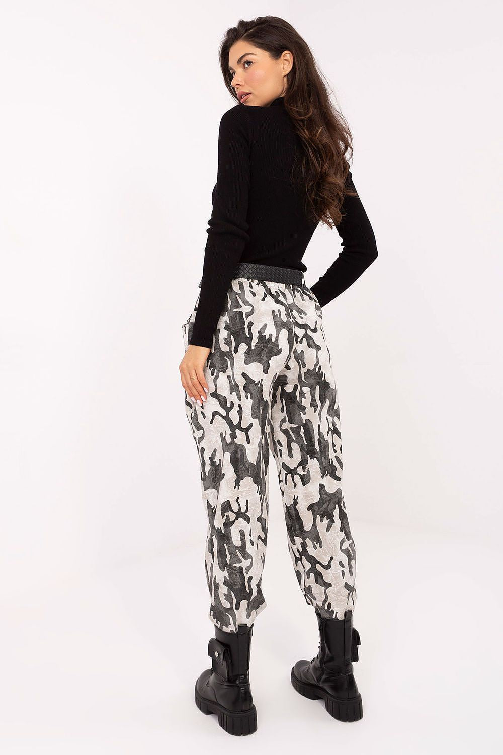  Pantalon femme model 218437 Italy Moda 