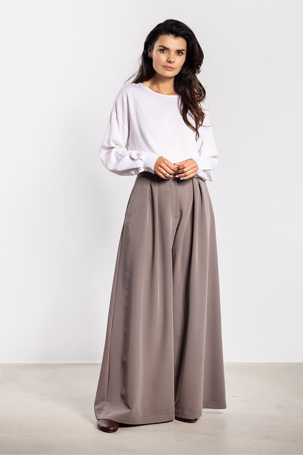 Pantalon femme model 218986 awama 