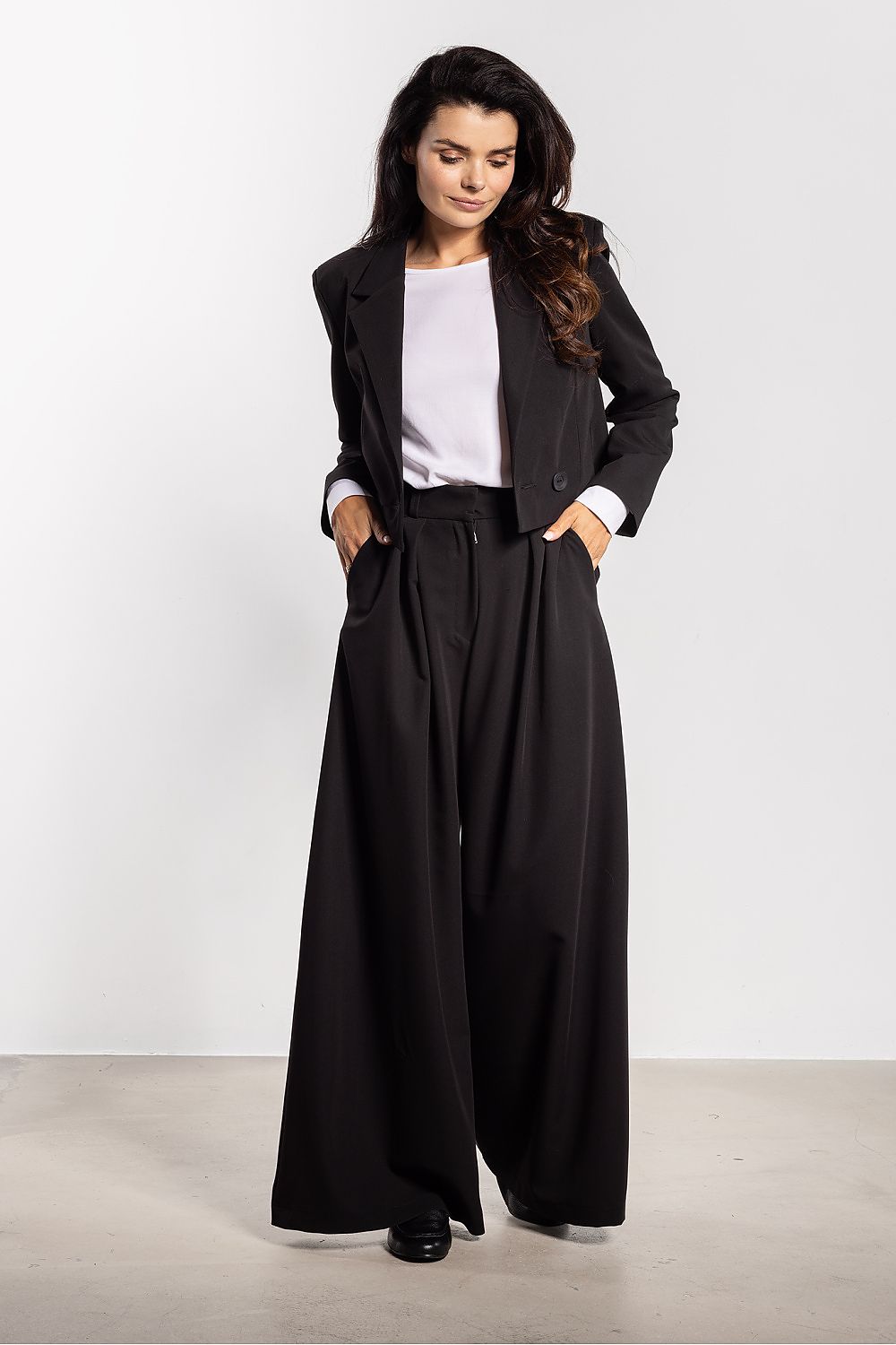  Pantalon femme model 218989 awama 