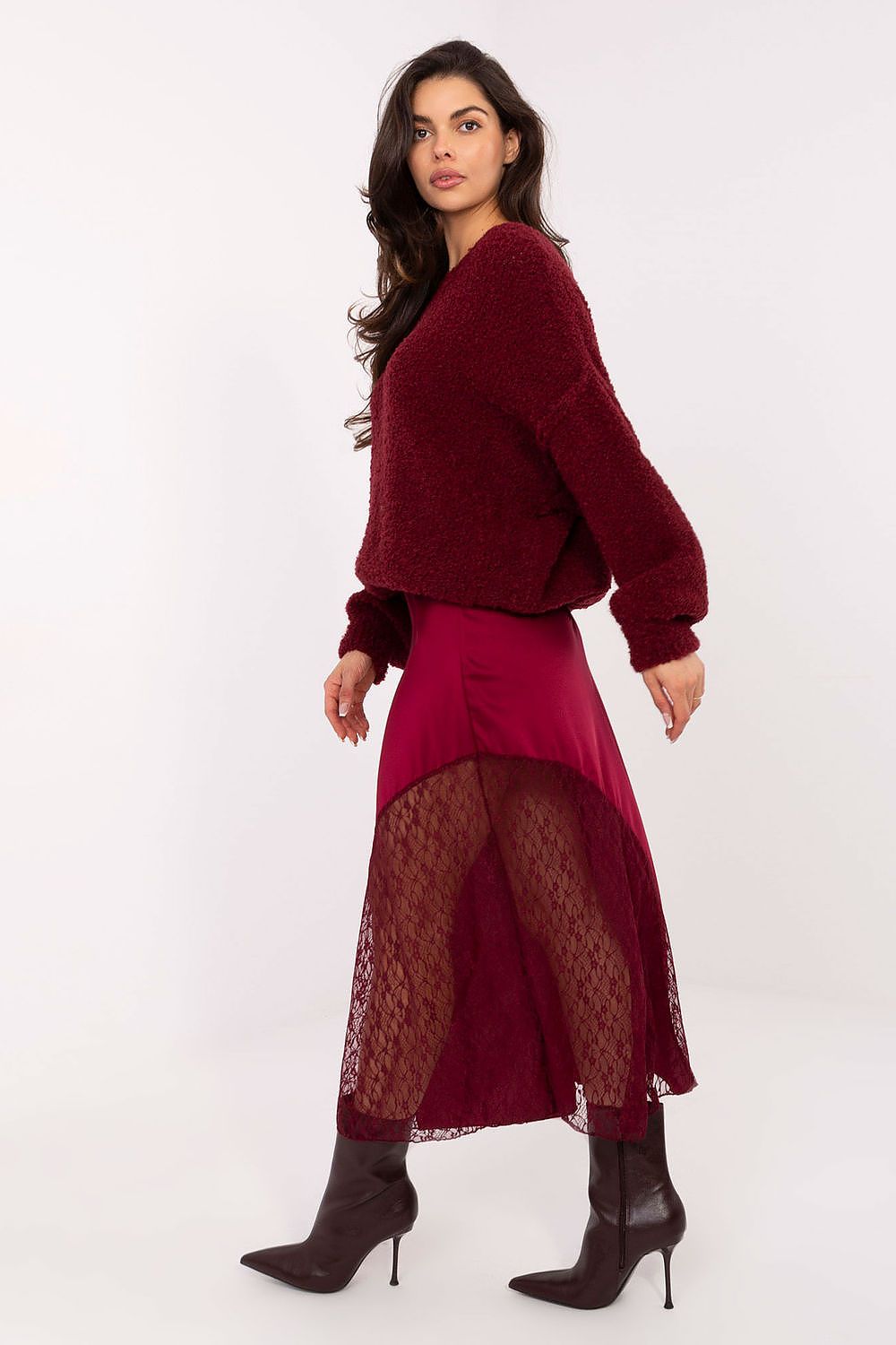  Jupe en dentelle model 220428 Rue Paris 