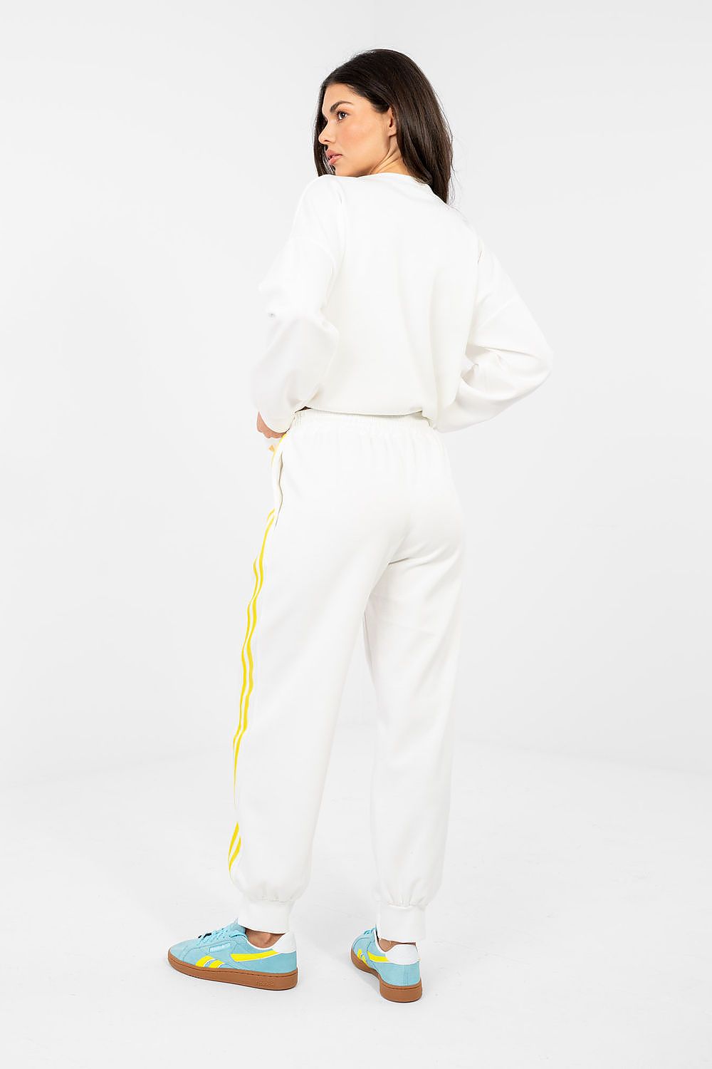  L`ensemble model 224616 Rue Paris 