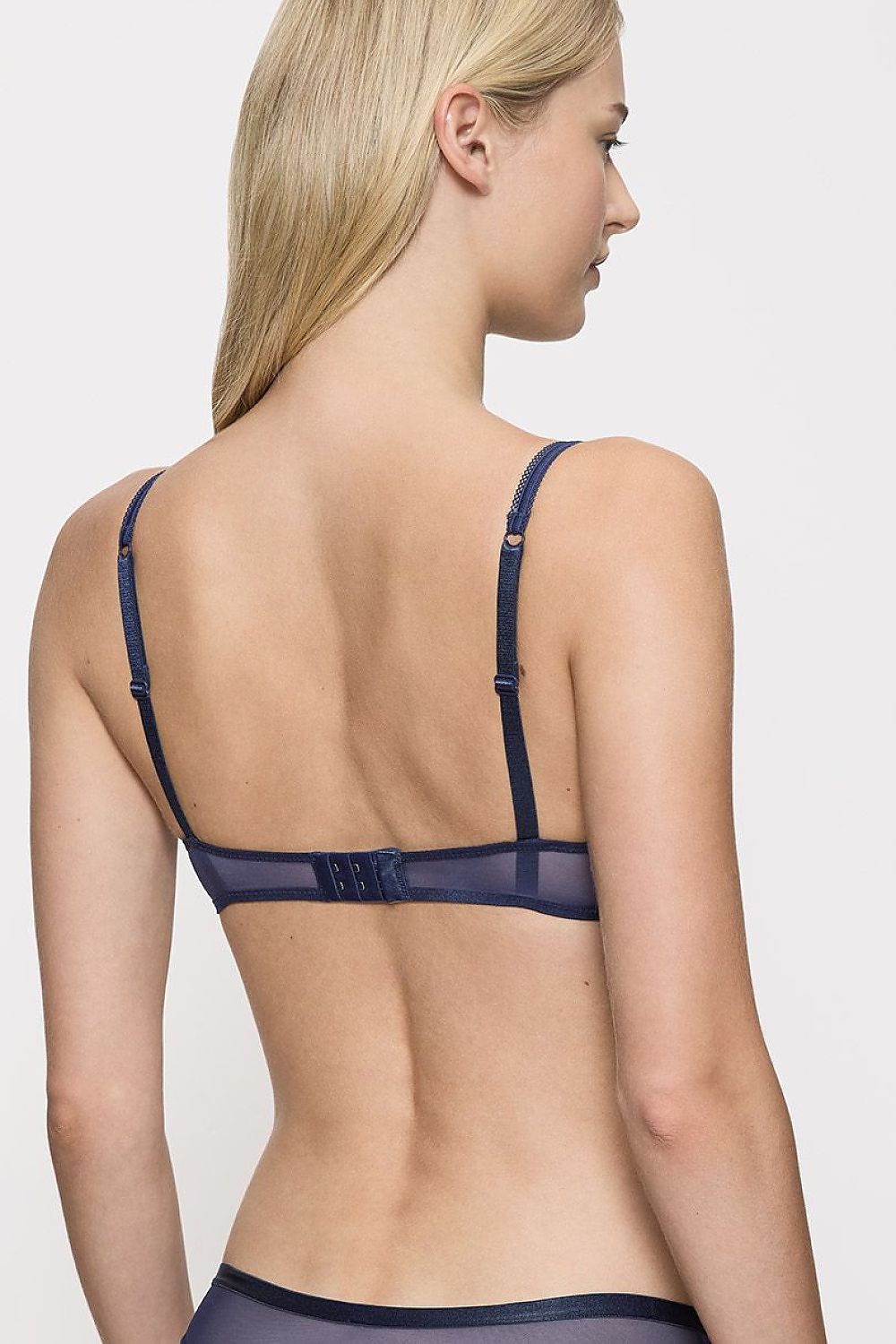  Soutien-gorge sans-bretelles model 230277 Triumph 
