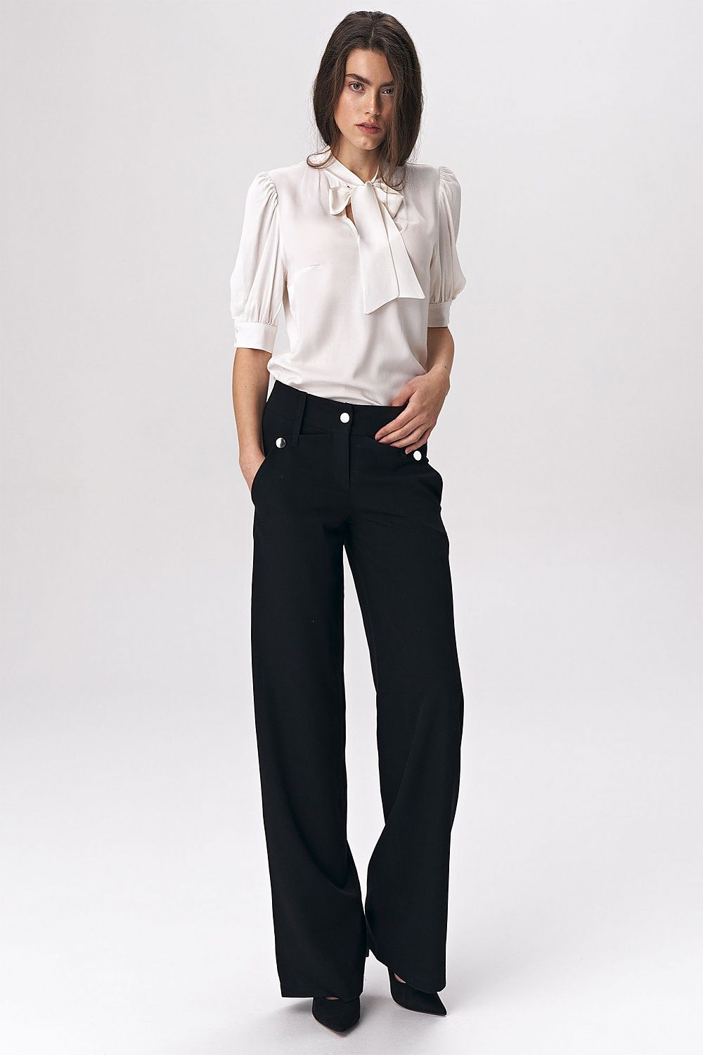  Pantalon femme model 140890 Nife 