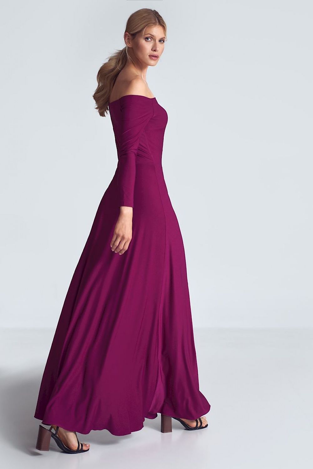  Robe longue model 147922 Figl 