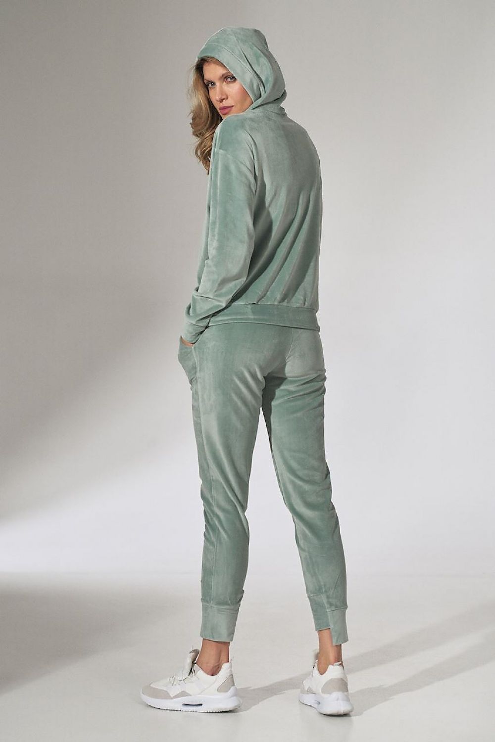  Pantalon survêtement model 151806 Figl 