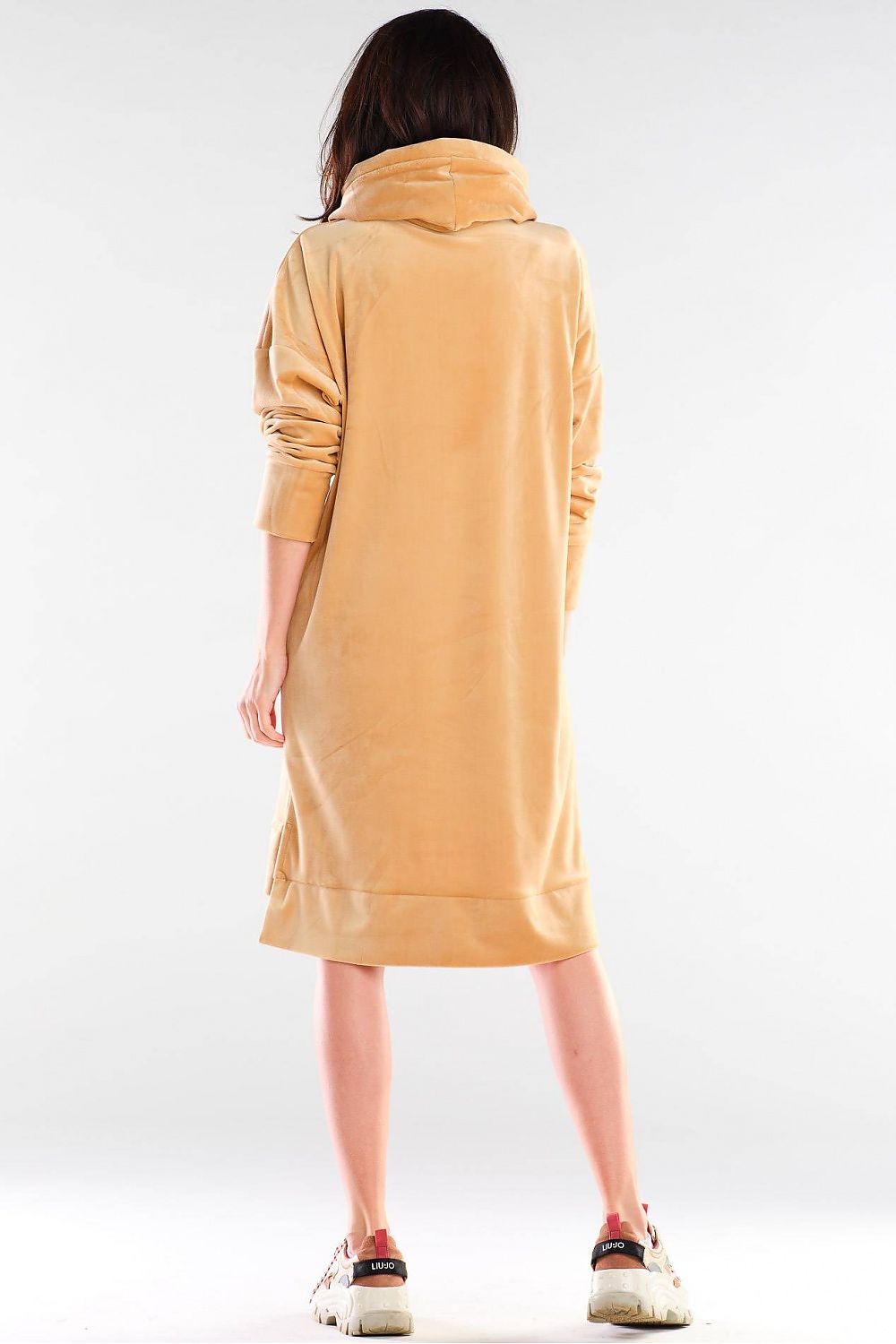  Robe de jour model 154801 awama 