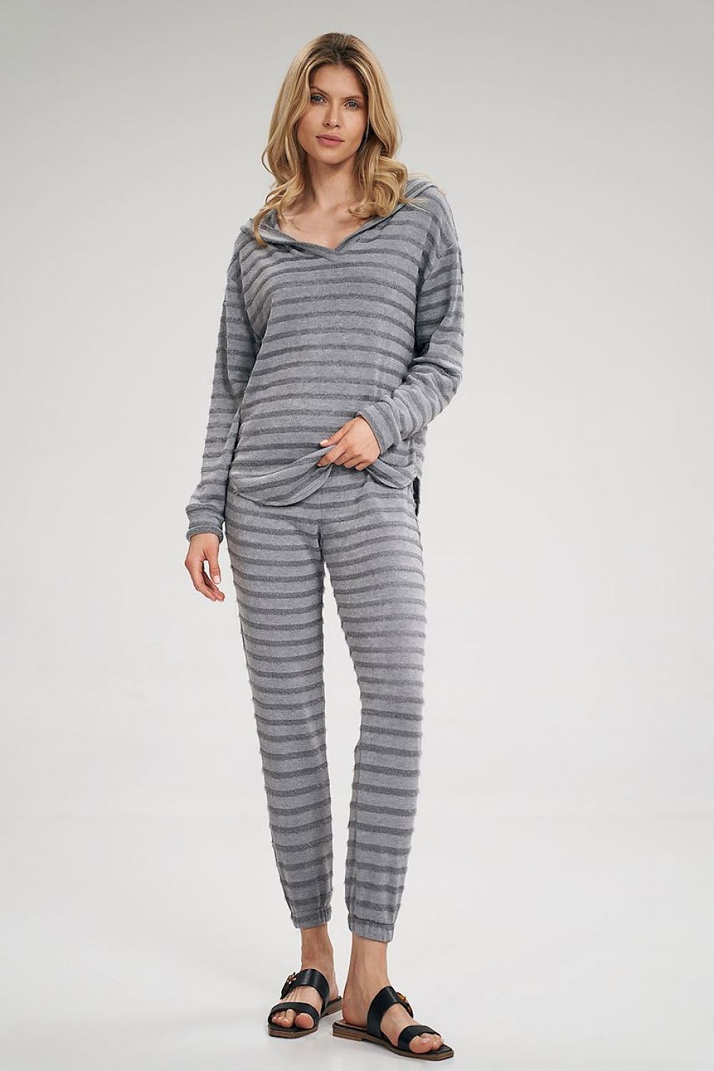  Pantalon survêtement model 162307 Figl 