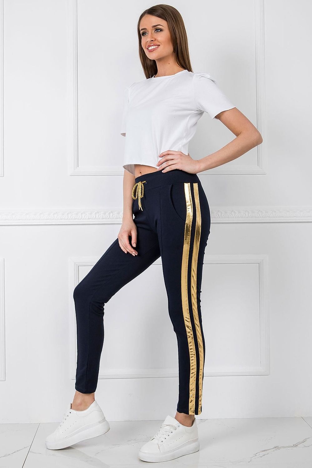  Pantalon survêtement model 166246 BFG 