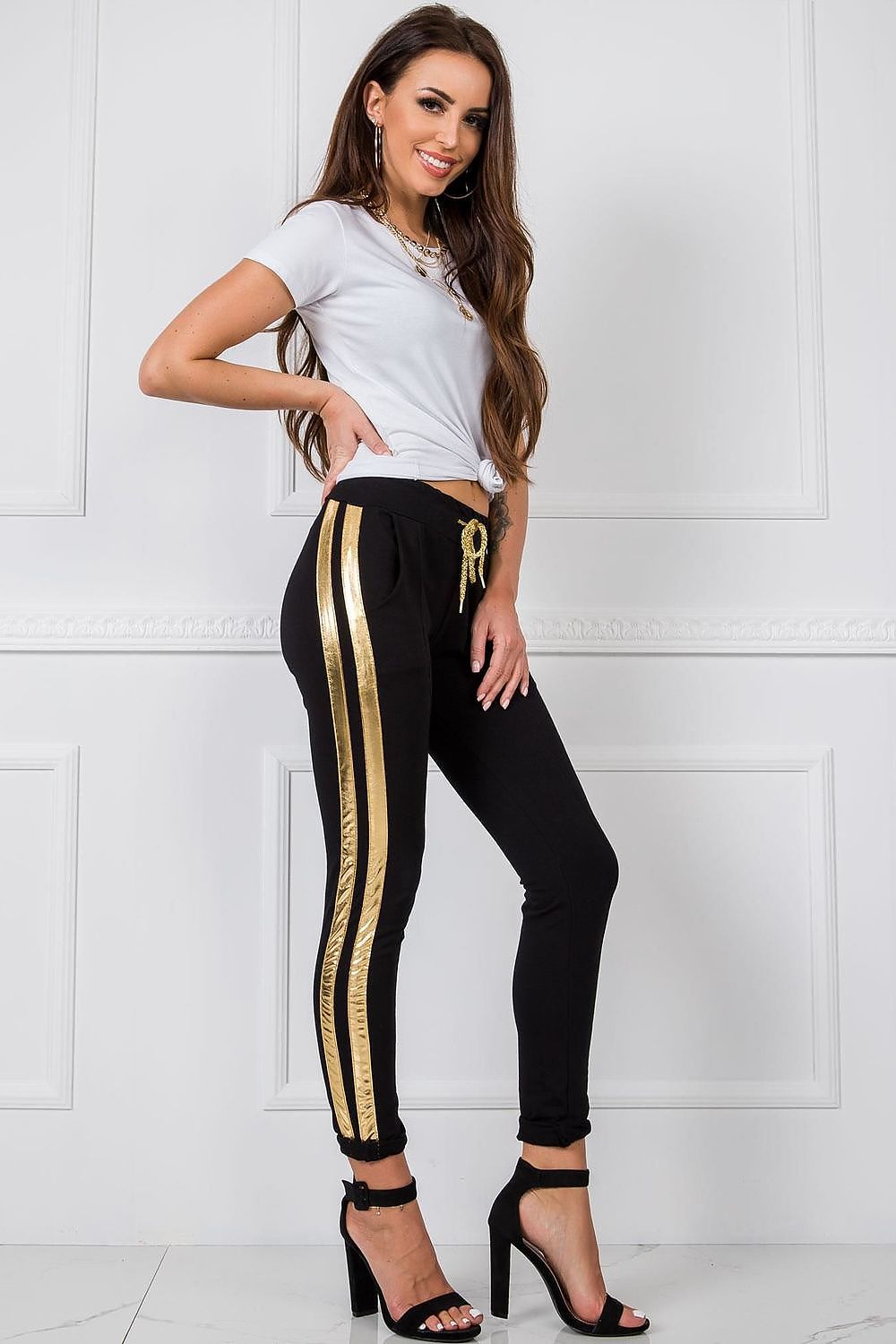  Pantalon survêtement model 166248 BFG 