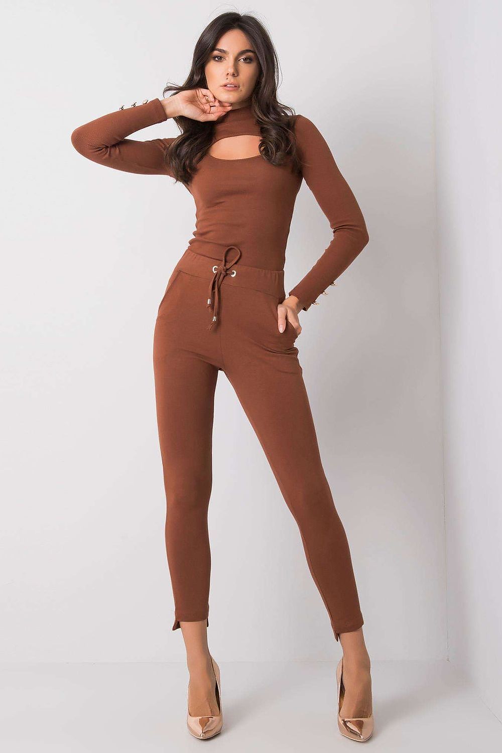  Pantalon survêtement model 167312 BFG 