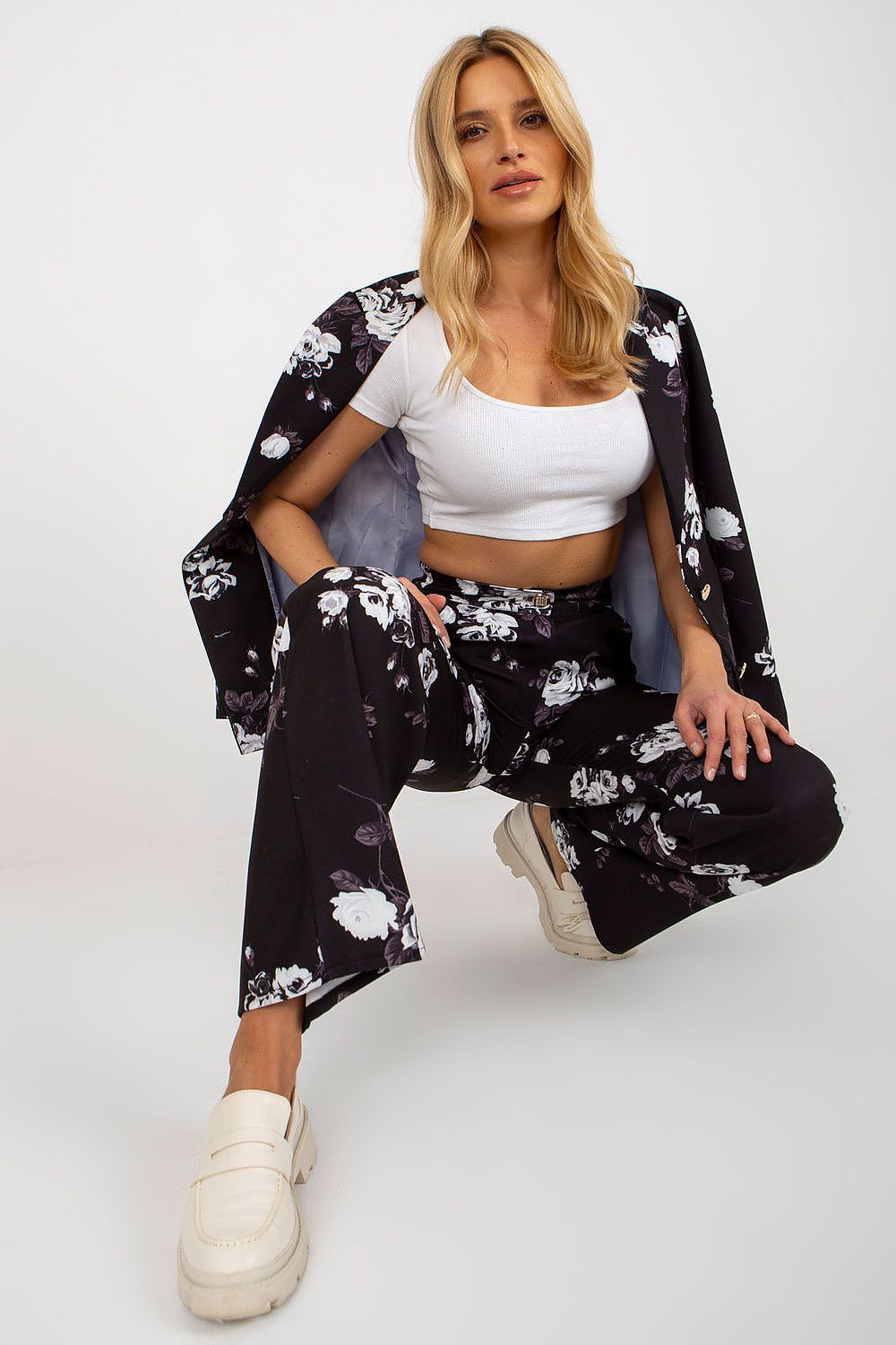  Pantalon femme model 175770 Lakerta 