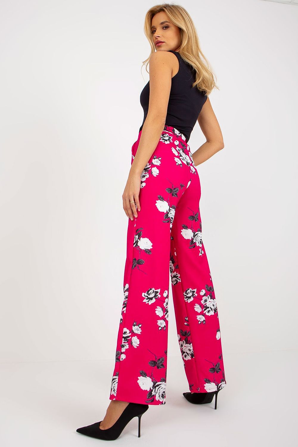  Pantalon femme model 175965 Lakerta 