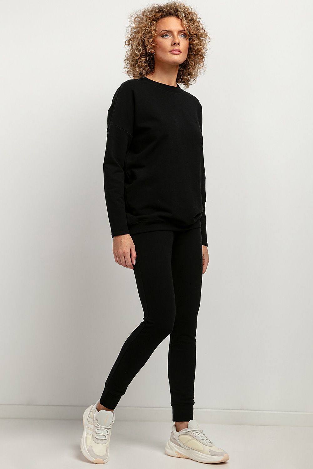  Pantalon survêtement model 183196 Tessita 